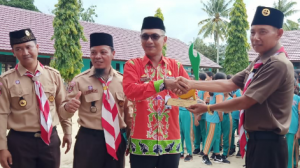 Peringati Hari Baden Powell,  Camat Penawartama Pimpin Apel Gerakan Pramuka