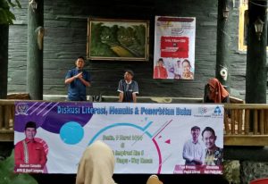 Buka Diskusi,Senator Asal Lampung Bustami Zainuddin Dukung Literasi Di Way Kanan