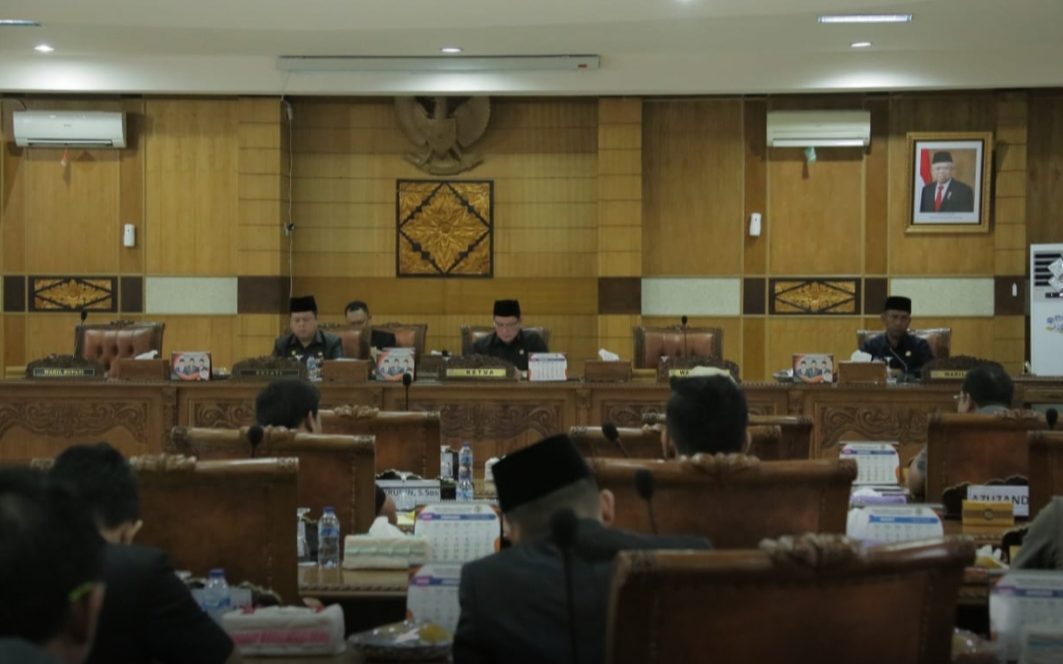 kondisi ruang rapar paripurna DPRD OKU