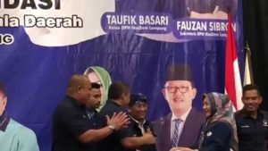 Ini Detik-Detik Nessy Kalviya Mustafa Terima Surat Rekomendasi Dari DPP NasDem Untuk Maju Ke Pilkada Lampung Tengah 2020