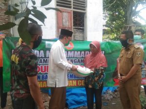 Aksi Kepedulian, Pemuda Muhammadiyah Lampung Tengah Bagi-Bagi Sembako