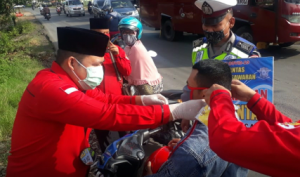 PDIP Pesawaran Bagi-Bagin Masker