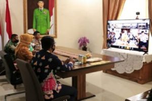 Bahas Corona, Winarti Teleconference Dengan Gubernur Lampung