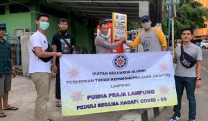 Keluarga Alumni Kepamongprajaan Dukung Pemprov Lampung Hadapi Pandemi Covid-19 dengan Membagi Ribuan Masker dan Ratusan Sembako