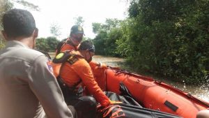 Jenazah Ahmad Nawawi Dievakuasi Basarnas Lampung bersama Tim Sar Gabungan