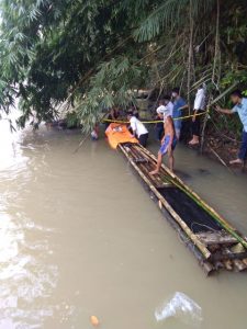 Diduga Korban Pembunuhan, Warga Temukan Mayat Pria Mengambang di Sungai Way Sekampung