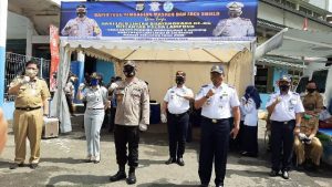 Supir Bus dan Kernet Jalani Rapid Test di Terminal Raja Basa