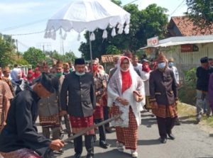 Masuk Jadi Keluarga Besar Sebatin, M. Nasir Dinobatkan Menyandang Gelar Dalom Cahya Makhga