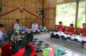 Parosil Mabsus Kumpulkan Koordinator BPNT di Pekon Sebarus, Lampung Barat