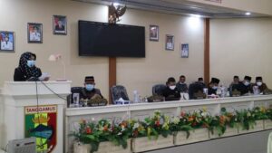 Bupati Ikuti Rapat Paripurna DPRD Tentang APBD Tahun 2021