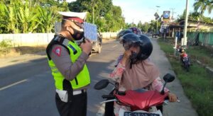 Cegah Kecelakaan dan Tertibkan Protokol Kesehatan, Sat Lantas Polres Tanggamus Gelar Razia di Talang Padang