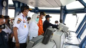 Kapal Trisula KPLP Evakuasi Properti Korban, Anggota Komisi V DPR RI Sadarestuwati : Lihat Langsung  Kerja Keras Basarnas dengan Tim SAR Gabungan