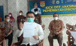 Yanuar Irawan Ikuti Suntik Vaksin Covid-19 Perdana