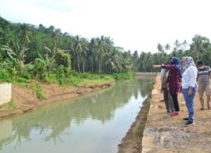 Bupati Tinjau Pembangunan Rumah Untuk Warga Terdampak Tsunami di Kelumbayan