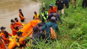 Terbawa Arus, Fahrul Ditemukan Meninggal di Sungai Way Umpu