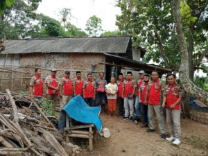 Peduli Sesama, GML Metro Kasih Kursi Roda dan Paket Sembako