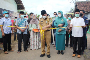 Walikota Metro Potong Pita di Grand Opening Pak Sarjo Metro Utara