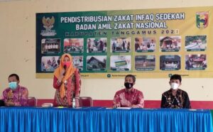 Bupati Hadiri Pendistribusian Zakat, Infaq dan Sedekah oleh Baznas Tanggamus