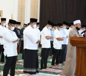 Gubernur Lampung Sholat Ied di Mahan Agung