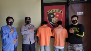 Polsek Pulau Panggung Tangkap Dua Pencuri HP Modus Bobol Rumah