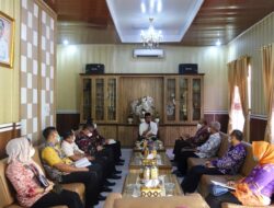 Sambangi Lampung Tengah, Kepala BKKBN Lampung Disambut  Ardito di Rumah Dinas