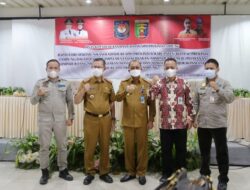 Sekda Lampung Jadi Narasumber di Rapat Forum Kadisdukcapil
