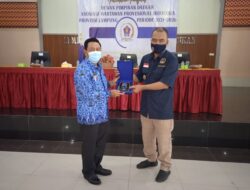 Minhairin Lantik Pengurus DPD AWPI Provinsi Lampung