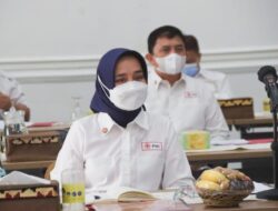Riana Sari Ikut Mukernas PMI