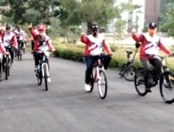 Asiik…..Fahrizal Gowes Bareng APWI Lampung