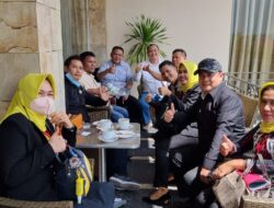 Ketua umum BPP PAI Lampung pose bersama para advokat PAI