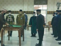 Dendi Lantik 8 Pejabat Eselon II Pesawaran