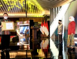 Gubernur Lampung Raih Piagam Penghargaan Bidang Ketenagakerjaan Paramakarya 2021