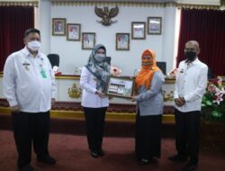 Pemkab Tanggamus Menandatangani PKS dengan PT Pos Indonesia, Permudah Pelayanan Masyarakat