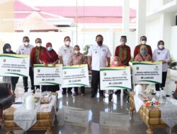 Arinal Salurkan Bantuan Baznas Lampung Untuk 100 UMKM