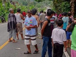 Tiga Orang Tewas Mengenaskan! L300 Tabrak Honda Beat di Waygelang