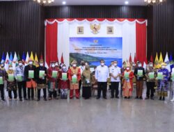 Jokowi Serahkan SK Kehutanan,  Lampung Dapat 66 SK Kehutanan Sosial