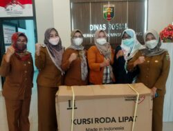 Pemprov Lampung Serahkan Bantuan Kursi Roda untuk Penderita Cerebral Palsy
