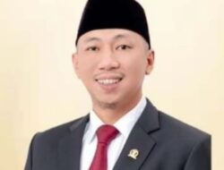 Mirzani Djausal Terima Penghargaan Legislator Inisiator di HPN Kendari
