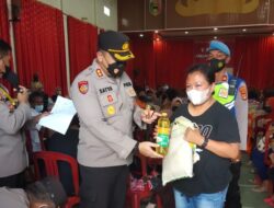 Gelar Vaksinasi Massal, Polres Tanggamus Bagikan Minyak Goreng dan Beras