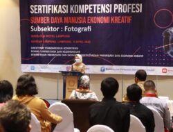Nunik Buka Sertifikasi Kompetensi Profesi Fotografi