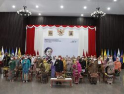 Hari Kartini, Gubernur Berikan Penghargaan dari OASE Kabinet Indonesia Maju kepada Perempuan Berjasa