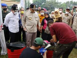 Arinal Gelar Pasar Murah di Kota Metro