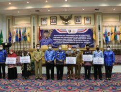 KORPRI Provinsi Lampung Serahkan Santunan dan Piagam untuk Para Anggota