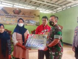 Kodim Way Kanan Salurkan Bantuan ke PKL