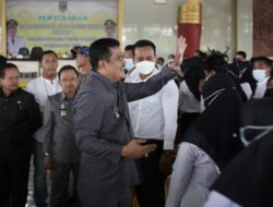 Musa Ahmad Bagikan SK PPPK Lampung Tengah