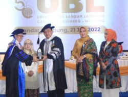 Gubernur Lampung Terima Penghargaan UBL Award Leader For Sustainable Development