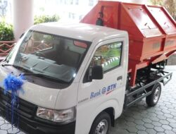 Unila Dapat 1 Unit Mobil Pengangkut Sampah CSR Bank BTN