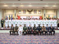 Nunik Kukuhkan  Paskibraka Provinsi Lampung dalam Rangka Peringatan HUT RI ke-77