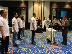 Asisten Administrasi Umum Pemprov Lampung Kukuhkan Pengurus Perbasasi Lampung 2022-2026