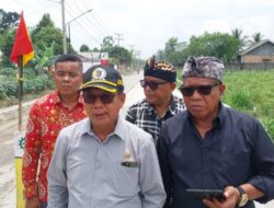 Ketua DPRD Lampung Mingrum Gumay Bersama Anggota DPRD Lamteng Tinjau Lokasi Perbaikan Jalan di Bandar Jaya